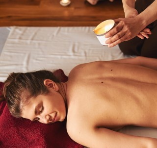 Masaje relajante con parafina
